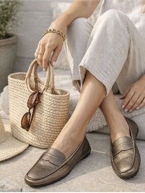 Talbots Slip-on DRIVING MOCCASINS LOAFERS Bronze Pebbled Leather Women's Size 8